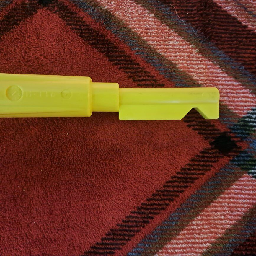 functional locomotive reverser key, also known as