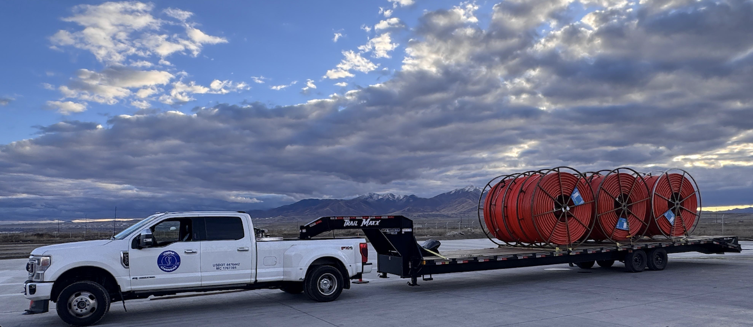Gooseneck 40ft flatbed Trailer with Winch and Mega Ramps 