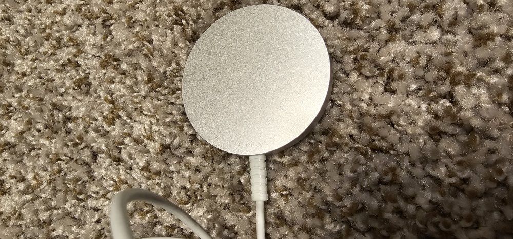 Magnetic Wireless Charging Pad (15W Max) - USB-C