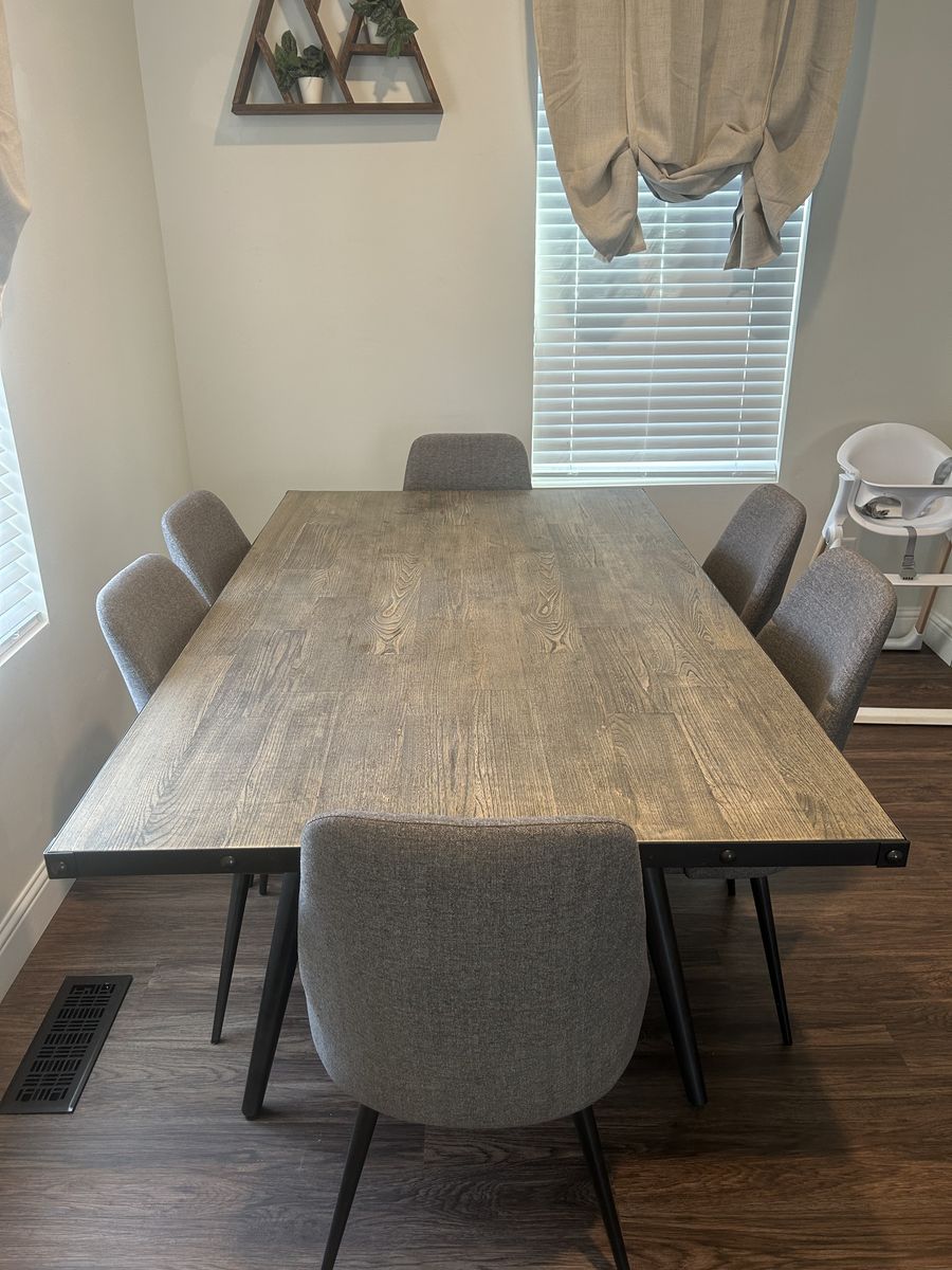 Dinning Table