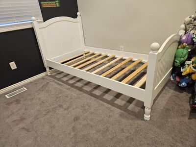 White twin bed frame pottery barn