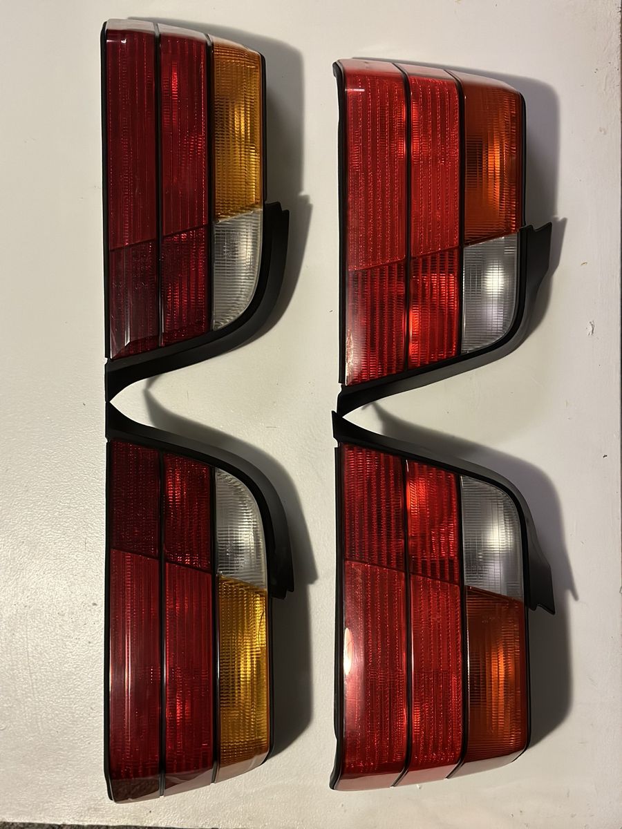 Bmw E36 Tail lights ( Oem )