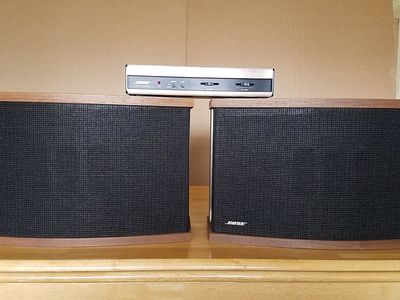 Vintage Bose 901 Series V Speakers - Walnut