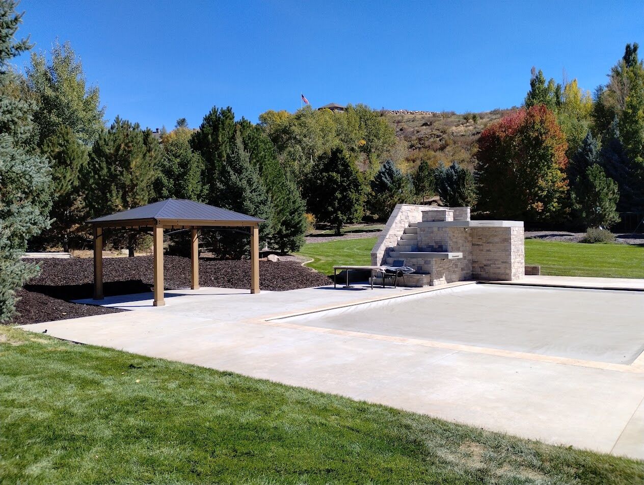 Deck repair | deck installer | patio installer