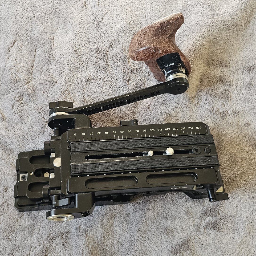 Universal Camera Shoulder Rig and VCT Plate