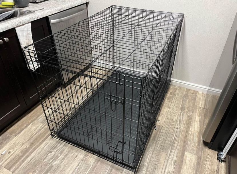 Like new dog crate xxl kennel huge unit 48”