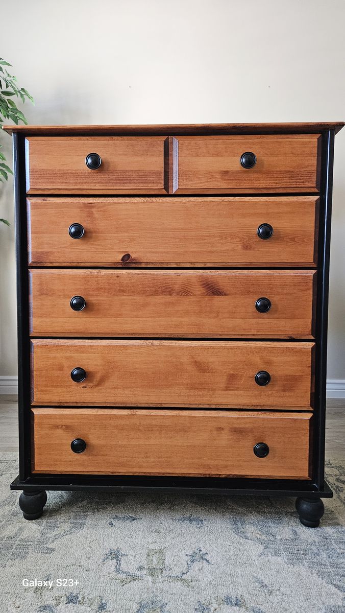 Sturdy Pine Chest, Natural/Black Finish