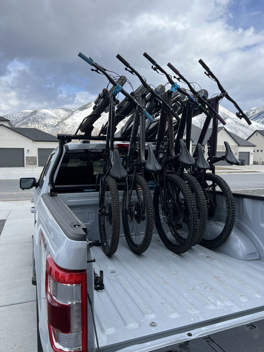 Multy Rack (Channel Lock) In-Bed Truck Bike Rack - 5-Bike, Great Condition