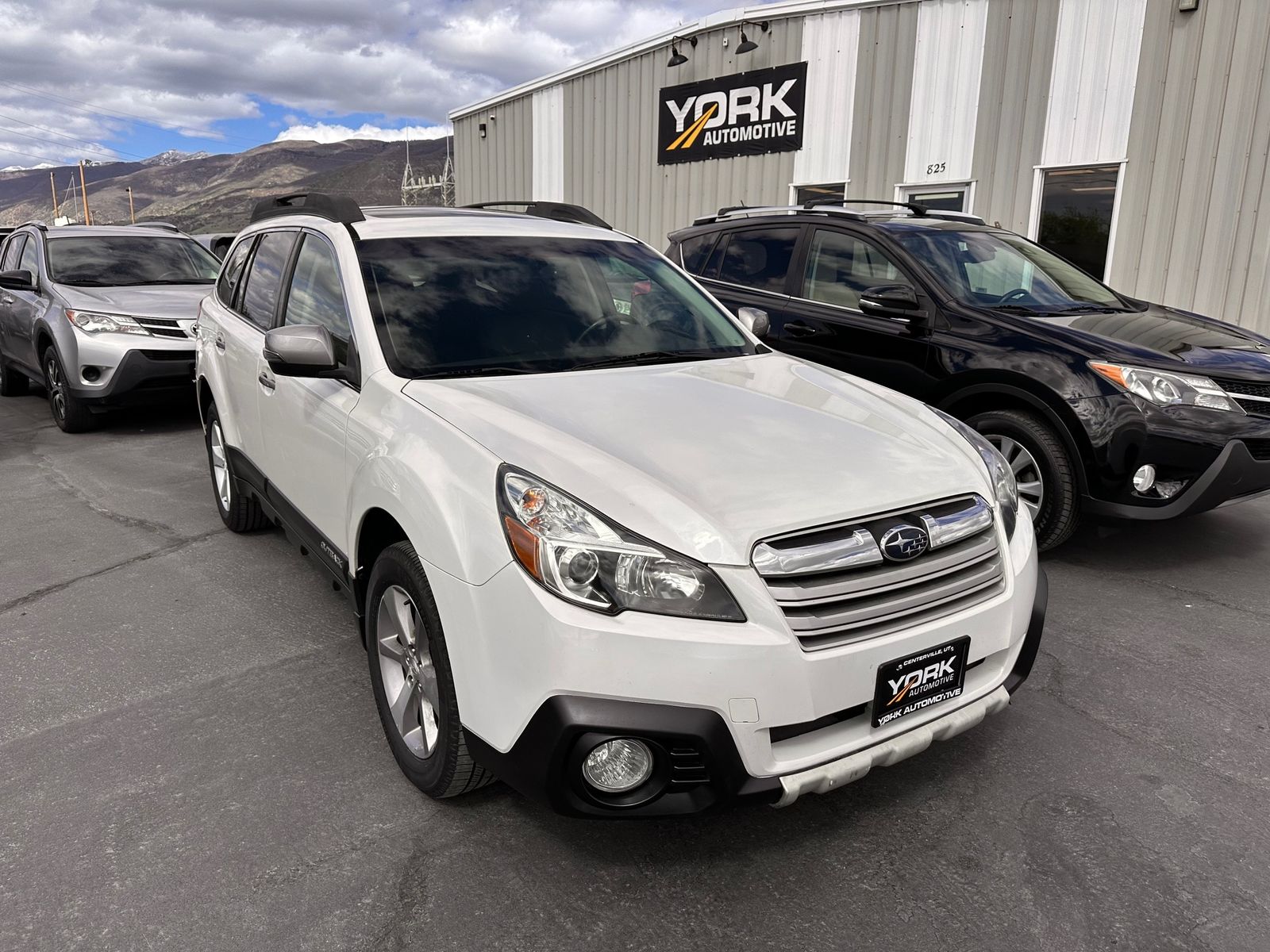 2013 SUBARU OUTBACK 2.5i Limited