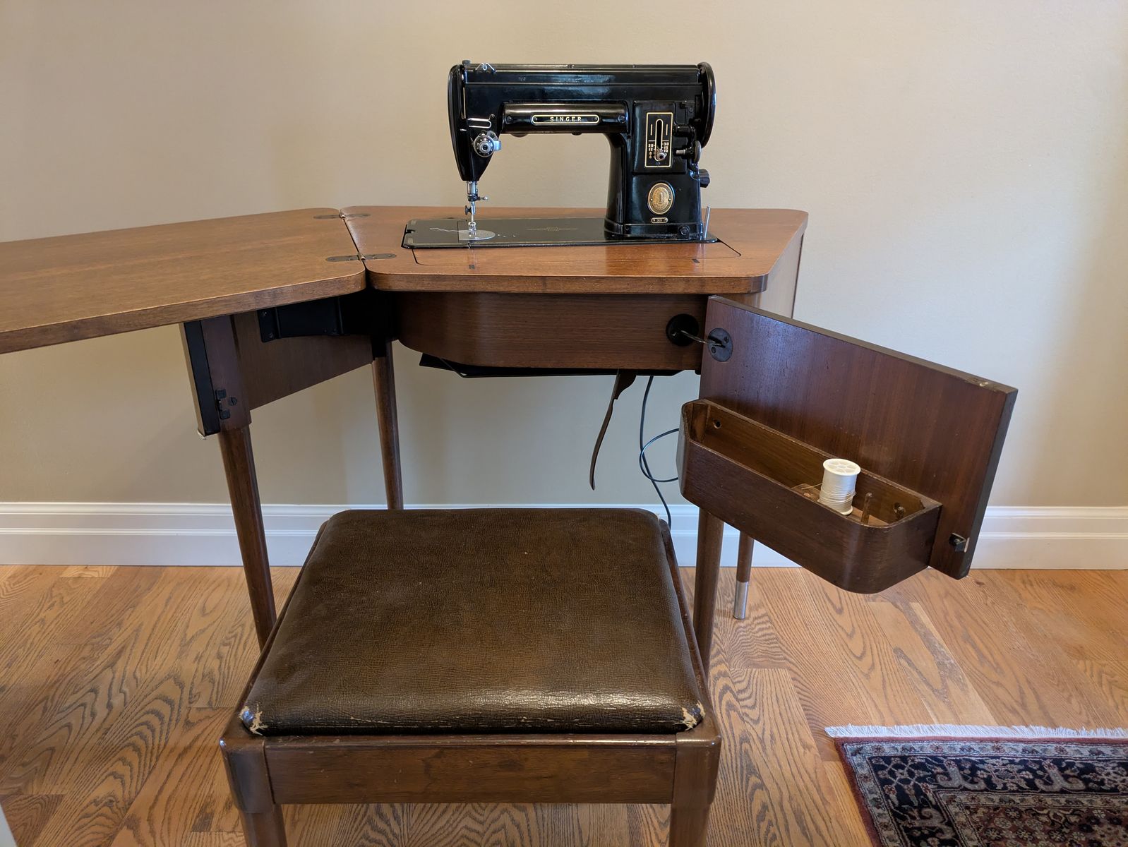 Singer 301 Sewing Machine