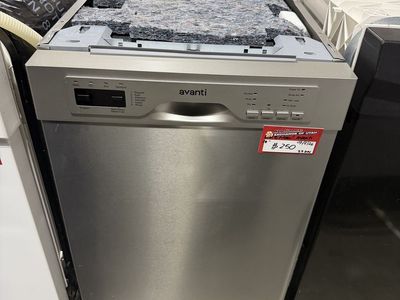 Like New Avanti Stainless Steel Built-in Dishwasher 18”