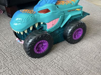 Hot Wheels Monster Trucks Car Chompin' Mega-Wrex Vehicle Play Set