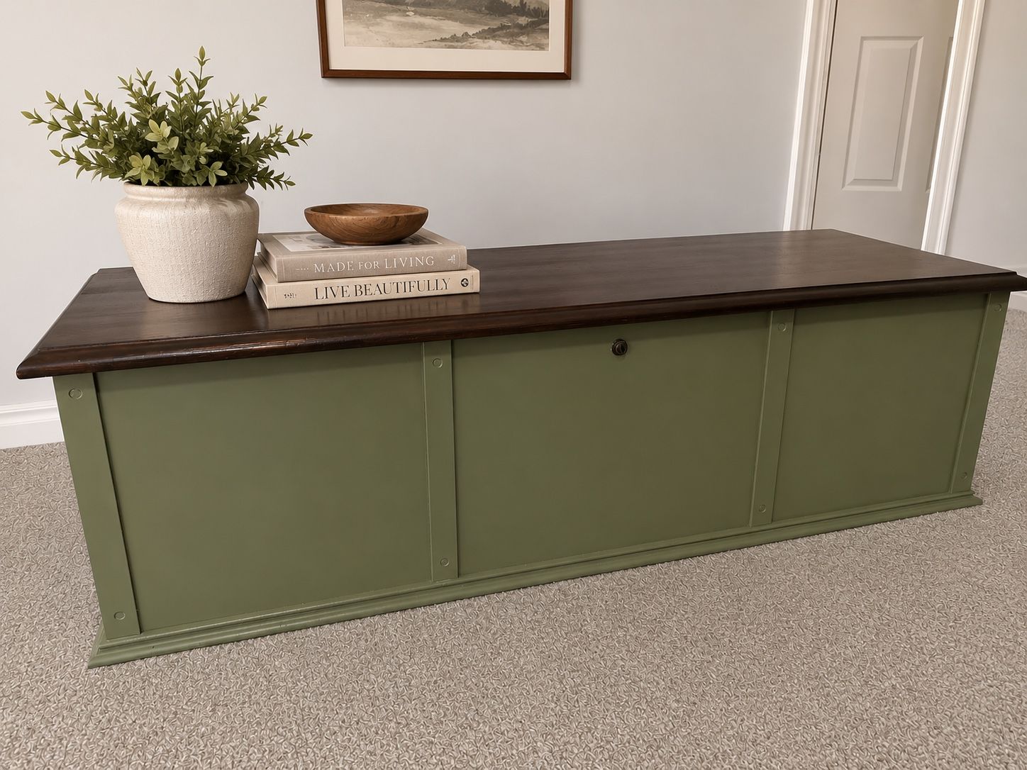 Vintage Lane Cedar Chest – Refinished Olive Green Blanket Chest