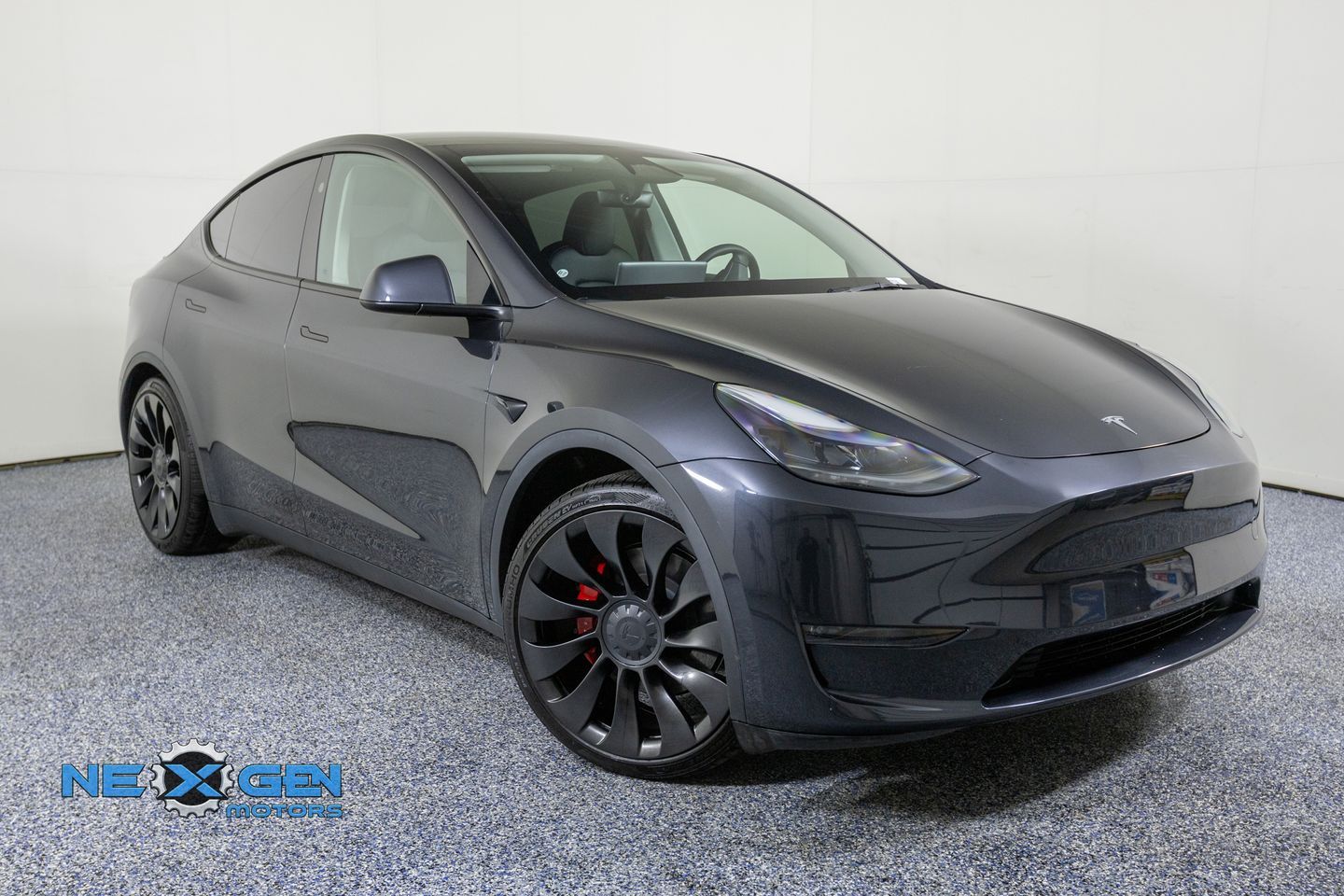 2025 Tesla Model Y Performance