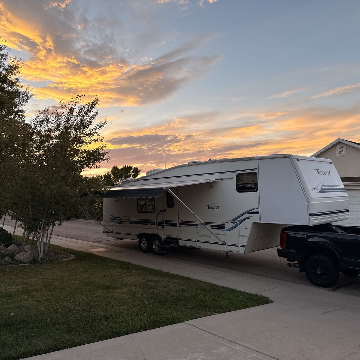1998 Terry Manor 35 ft