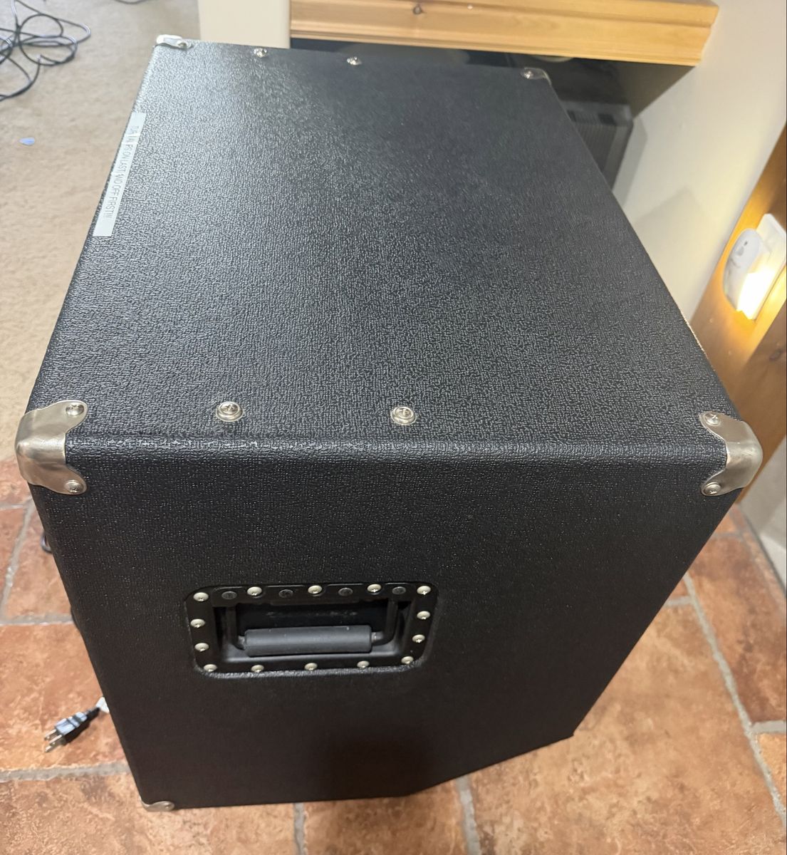 Main image 6