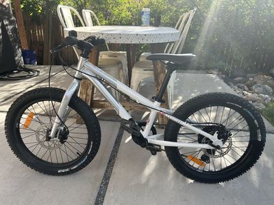 Commencal Ramones 20 inch Kids Mountain Bike