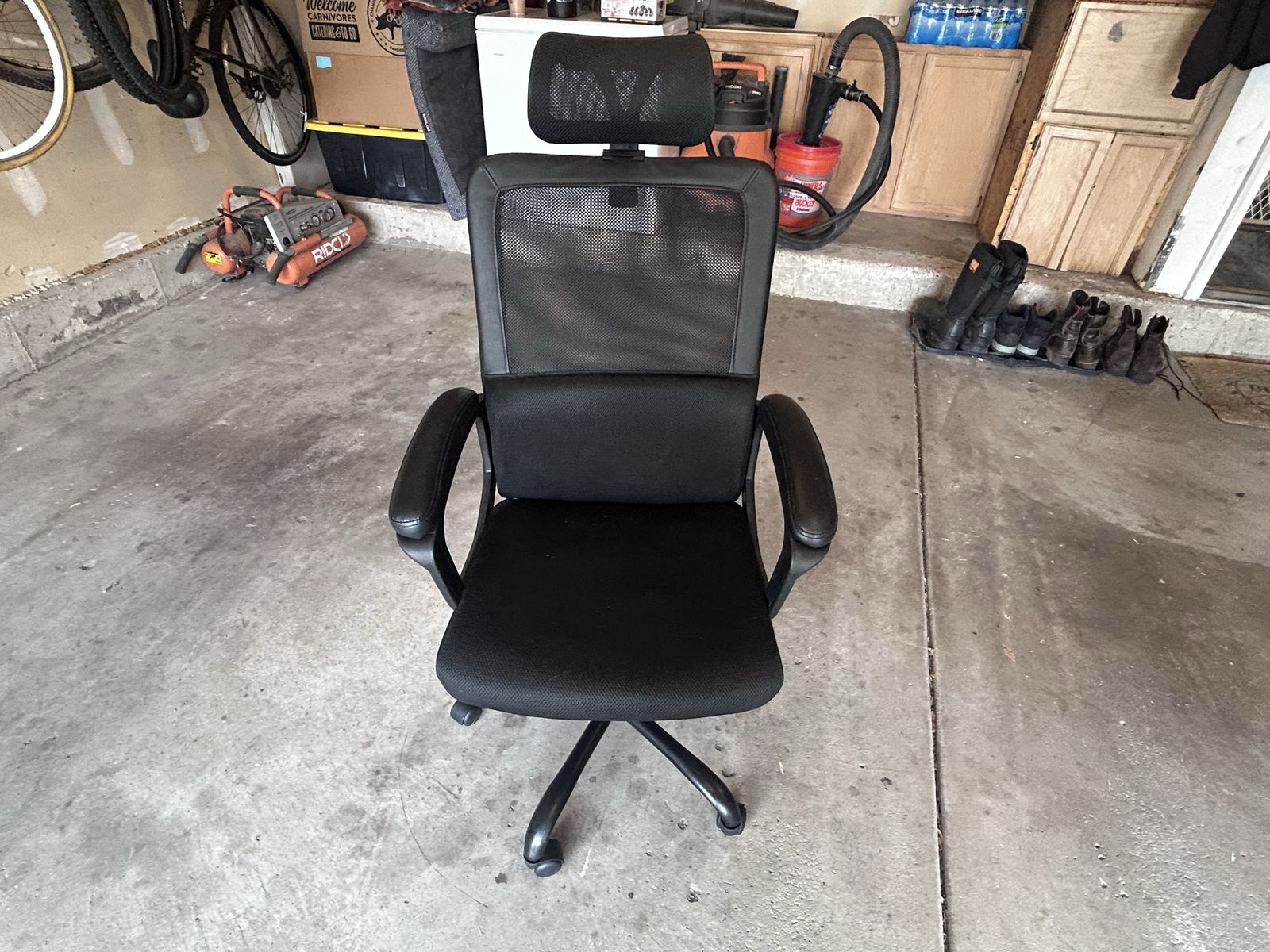 Black Ergonomic Office Chair with Mesh Back and Headrest