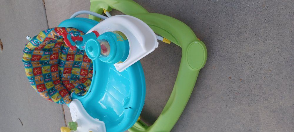 Winnie The Pooh - Walker