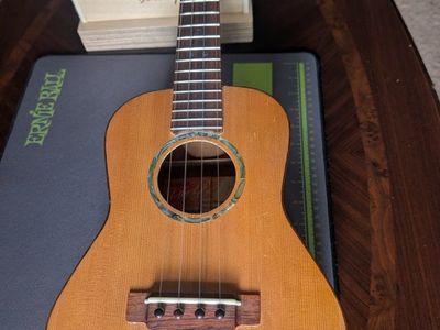 Tenor Ukulele
