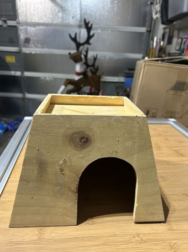 Small Pet Hide