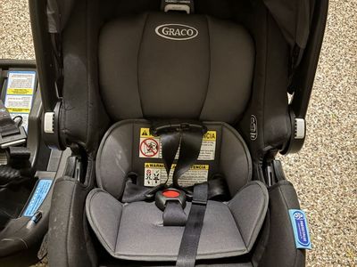 Graco Infant Carrier & Extra Base