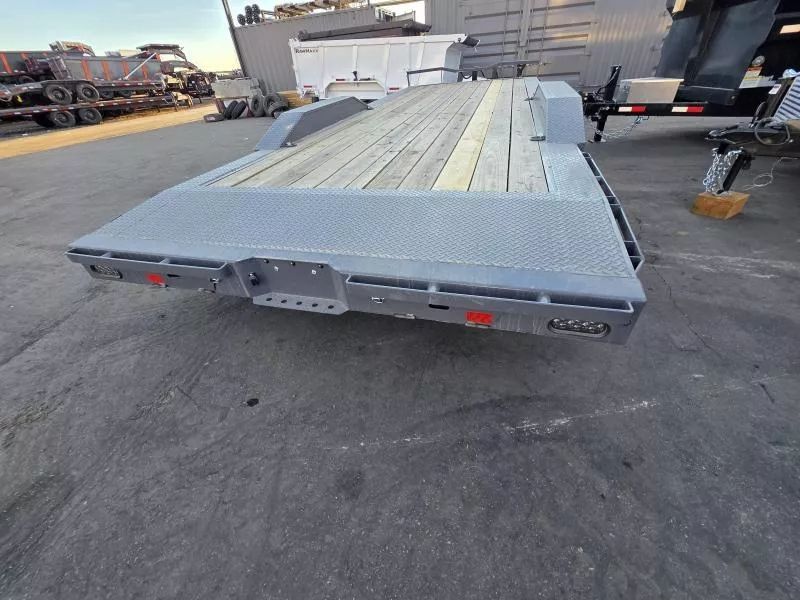 Main image 13