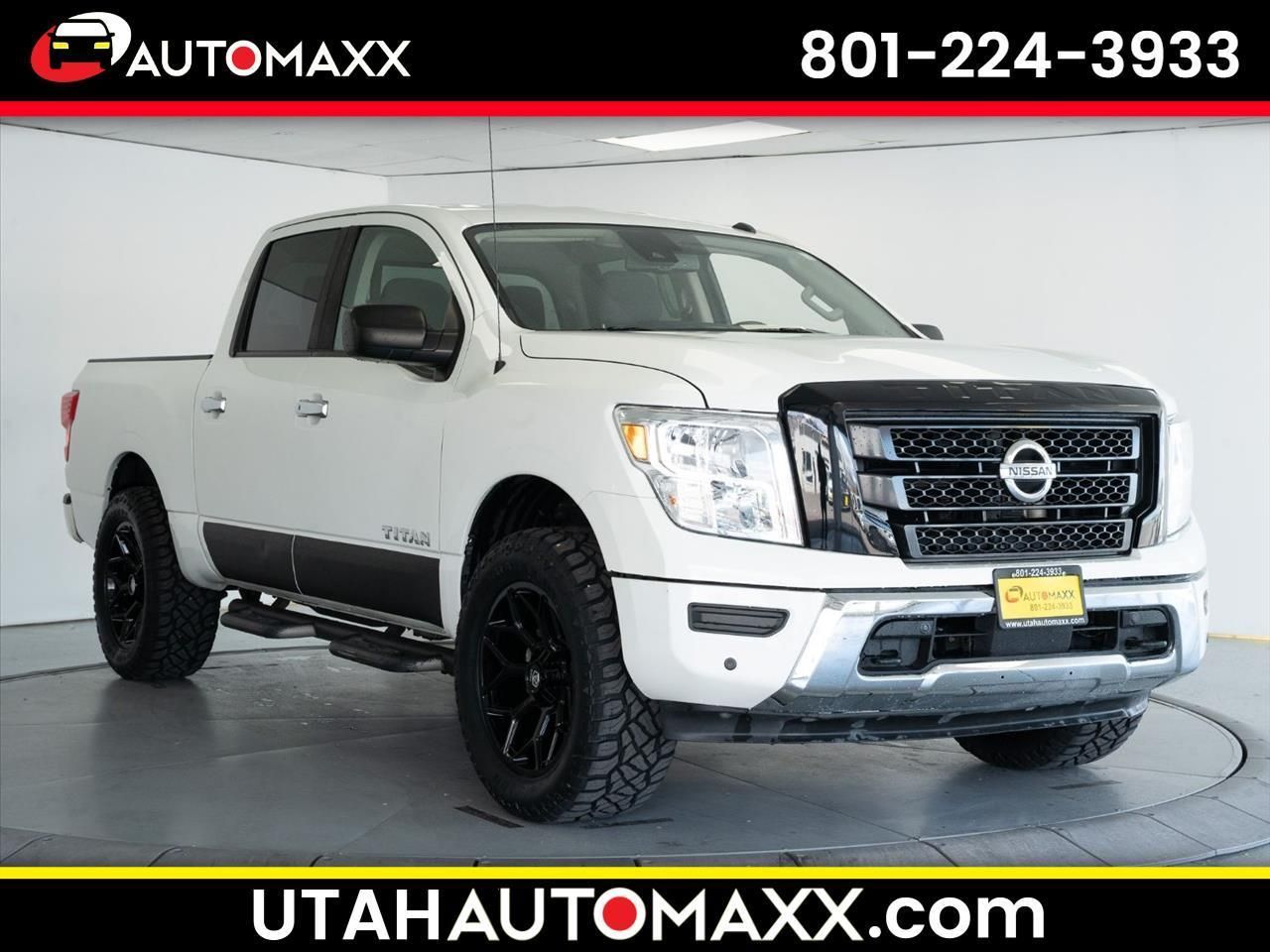 2021 Nissan Titan SV