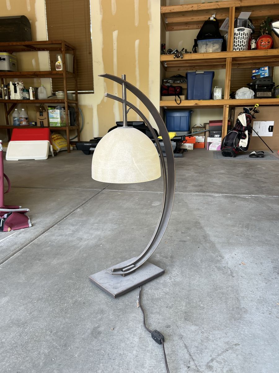 Single chic lamp