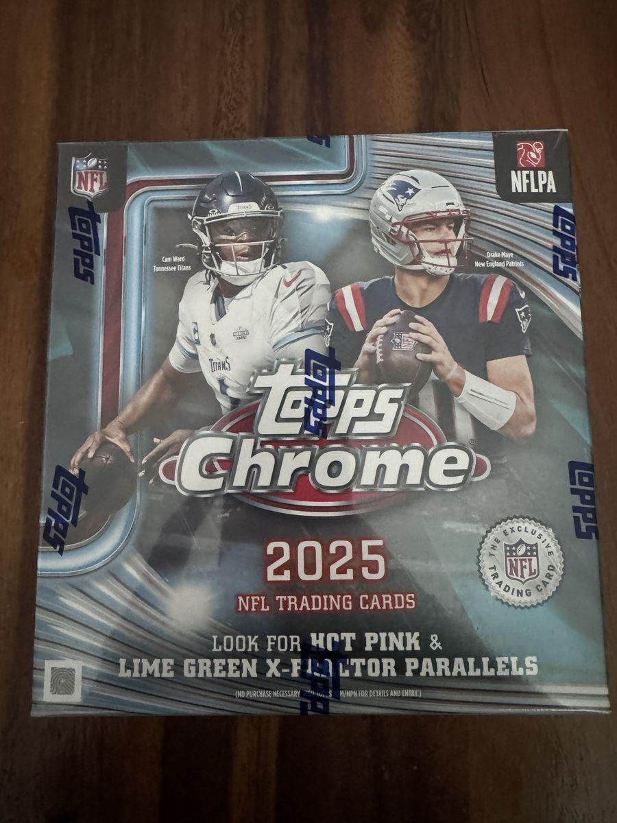 Topps chrome nfl 2025