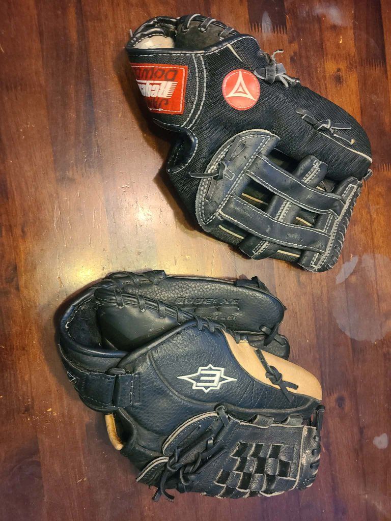 Lefty baseball mitts (left hand throw, mitt goes R