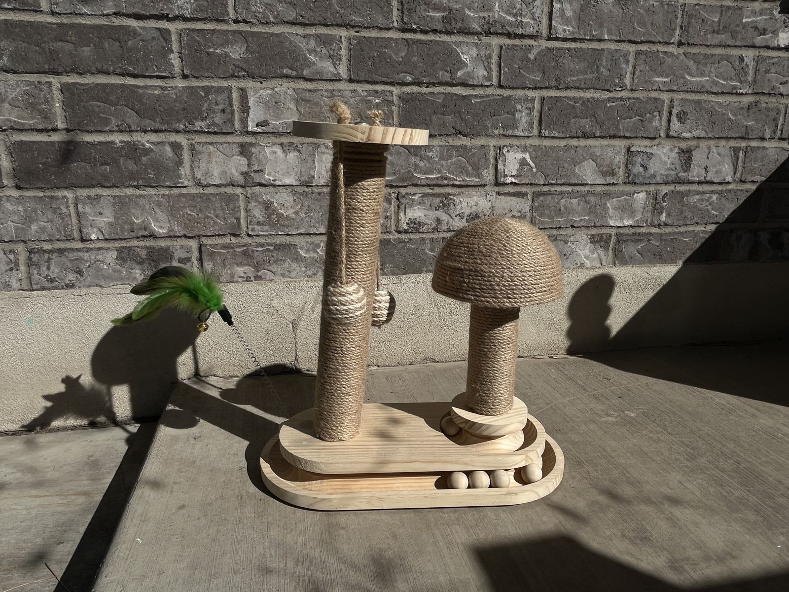 Cat Wood Double Scratching Post and Toy for an indoor cat - New Condition.