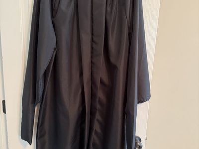 Josten's Masters Graduation Gown