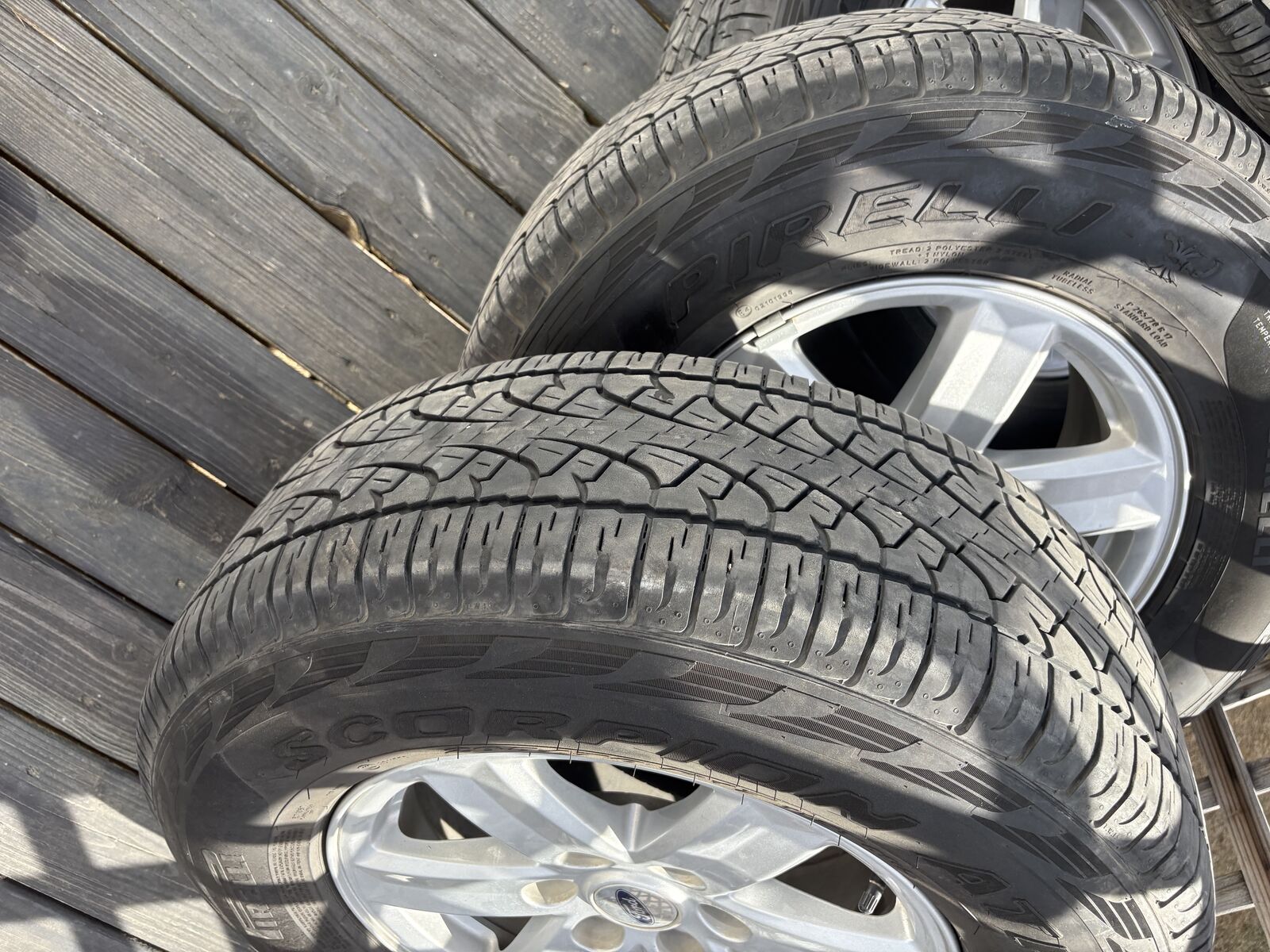 2023 Ford F-150 XLT Tires And Rims