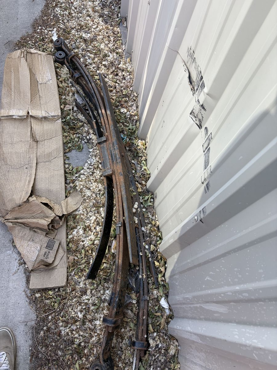 Ford F350 leaf springs.