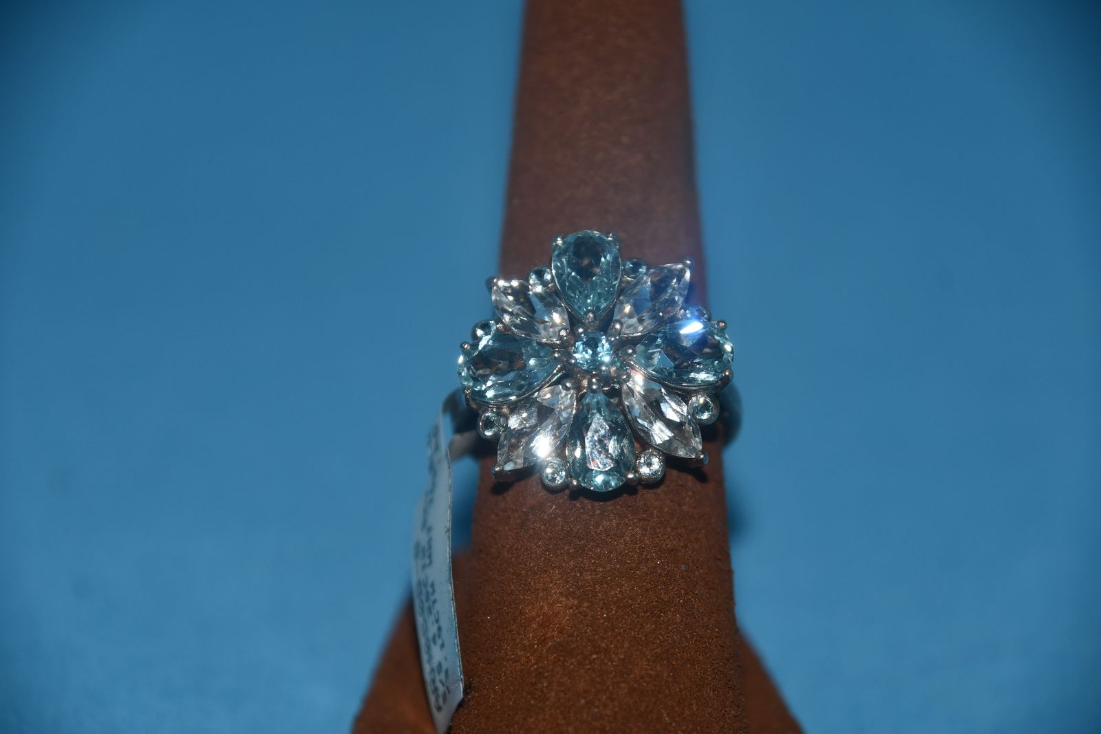 WOMEN'S SKY BLUE RING ~ SIZE 8 ~ S/S 4.20 CTW SKY BLUE/ 3.19 CTW WHT TOP RG ~ BEAUTIFUL!