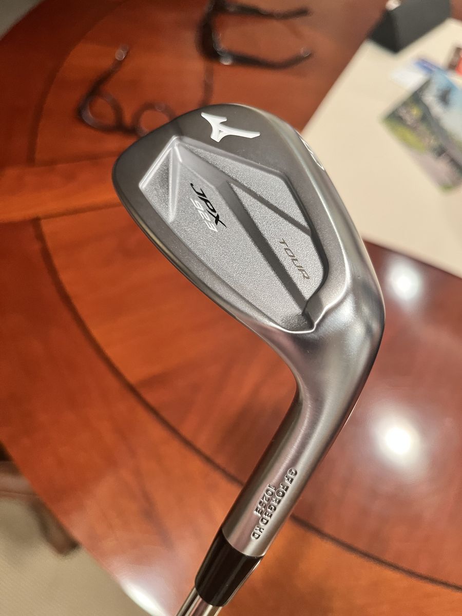 Mizuno JPX 923 Tour 51 degree gap wedge