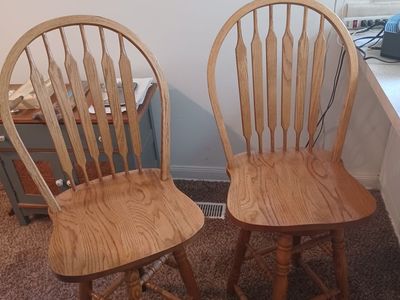2 Bar Stools