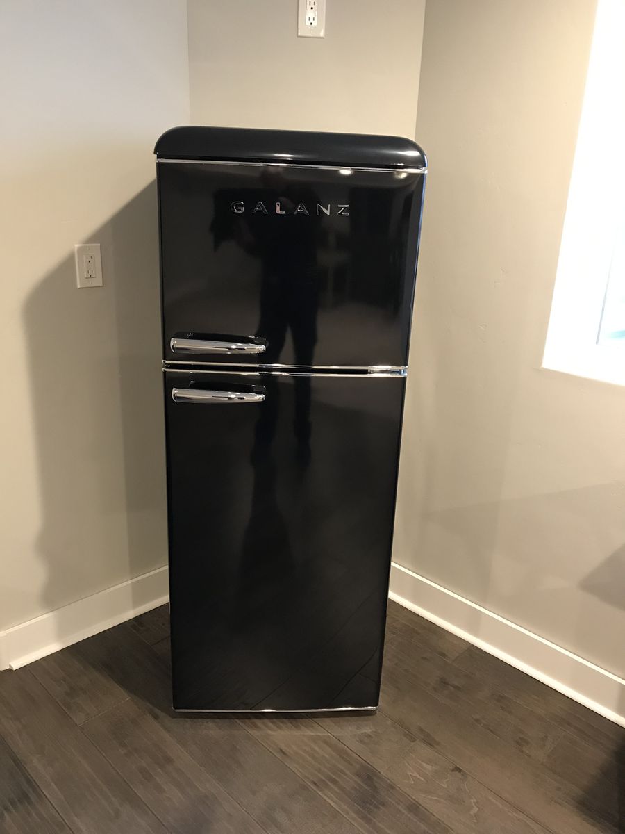 Galanz 10 cu. ft. Retro Frost Free Top Freezer Refrigerator