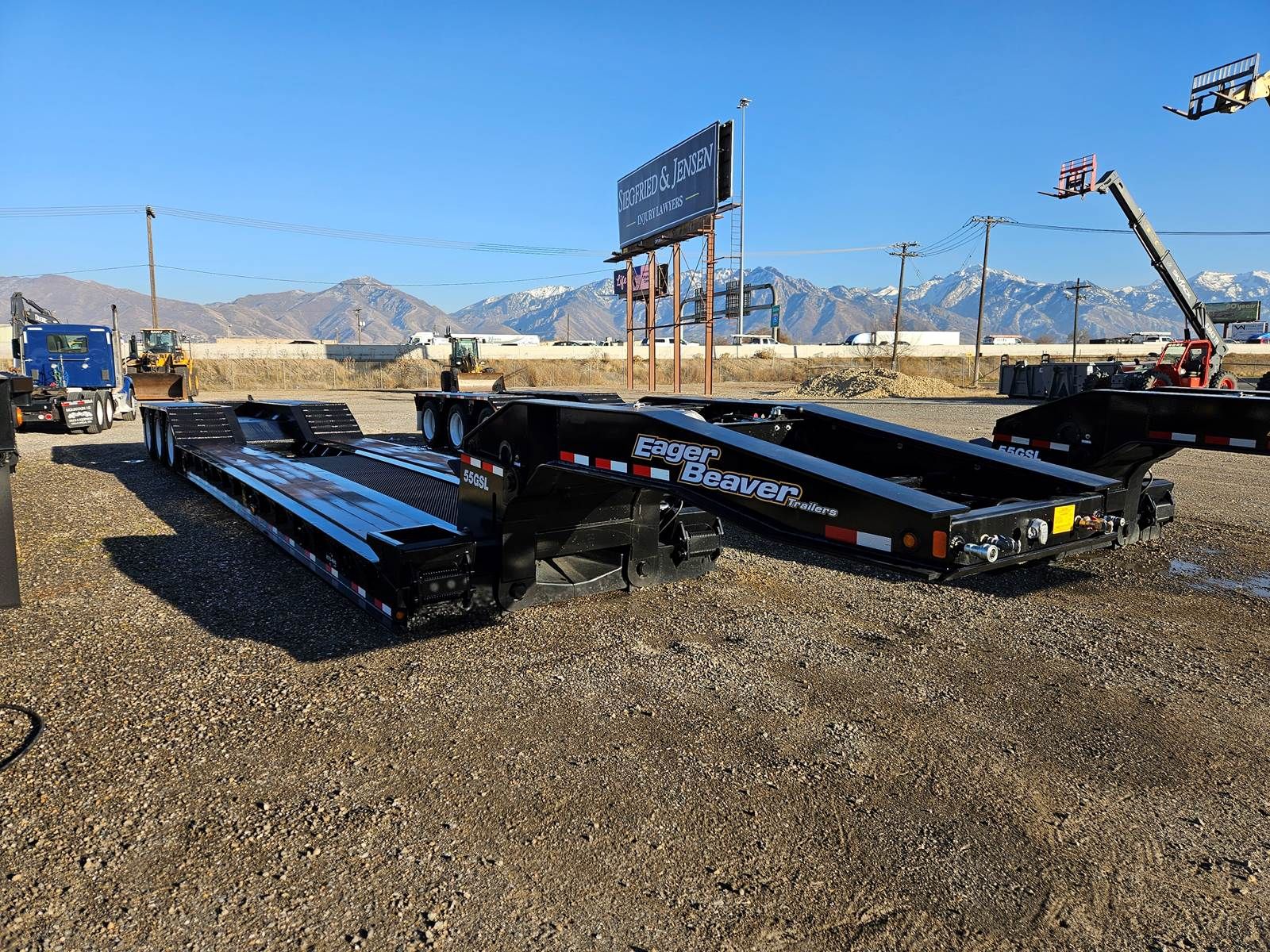 2026 Eager Beaver 55 GSL-3 Lowboy Trailer