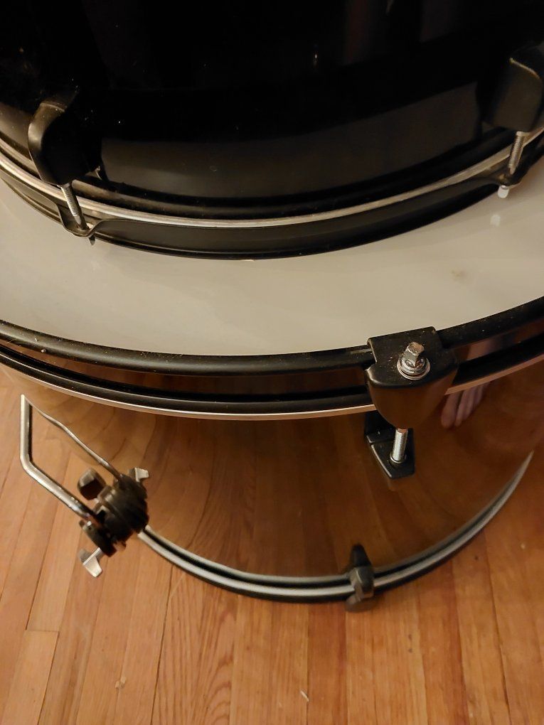 Mendini by Cecilio Kick Drum and 3 Toms with Seat set