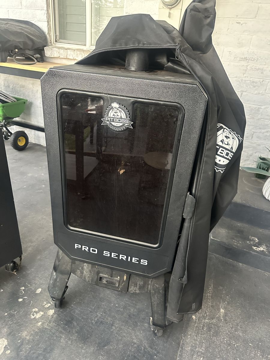 Pellet Smoker