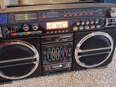 Lasonic 931 Bluetooth Boombox
