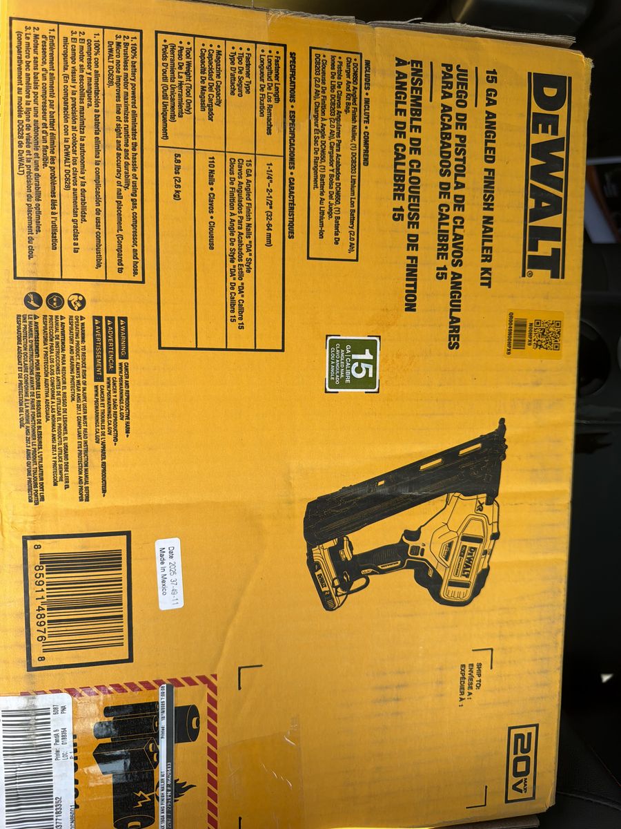 Dewalt 20v max xr 15-gauge finish nailer kit