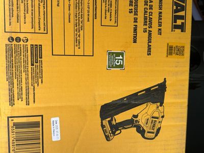 Dewalt 20v max xr 15-gauge finish nailer kit