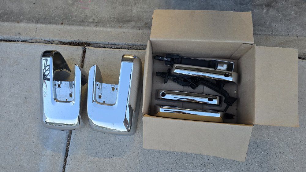 2021 and up Ford F150 mirror caps and door handles