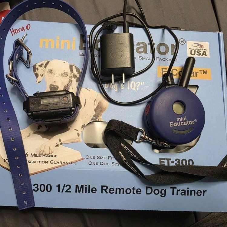 E-Collar Technologies Mini Educator ET-300 1/2 Mile Remote Dog Trainer
