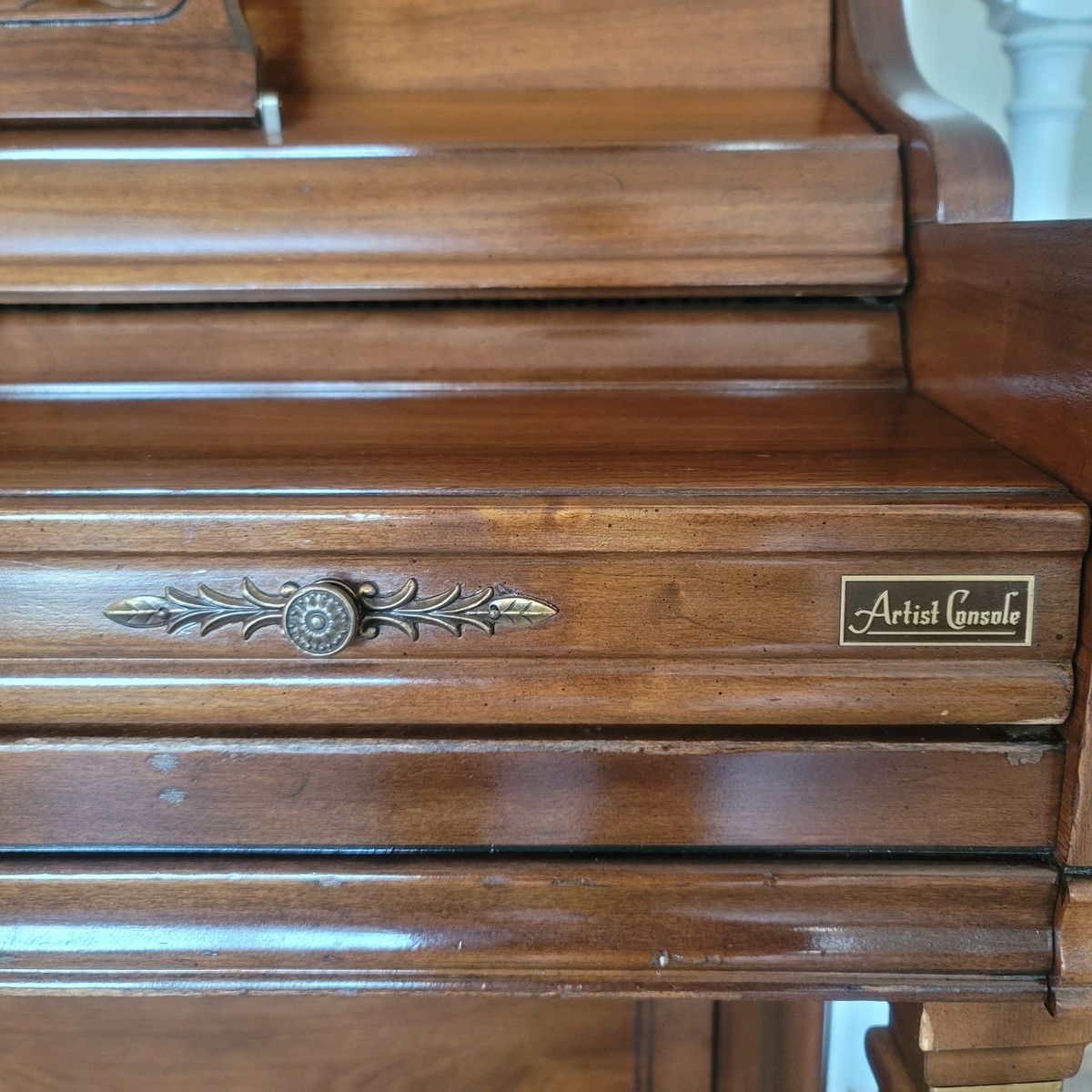Main image 6