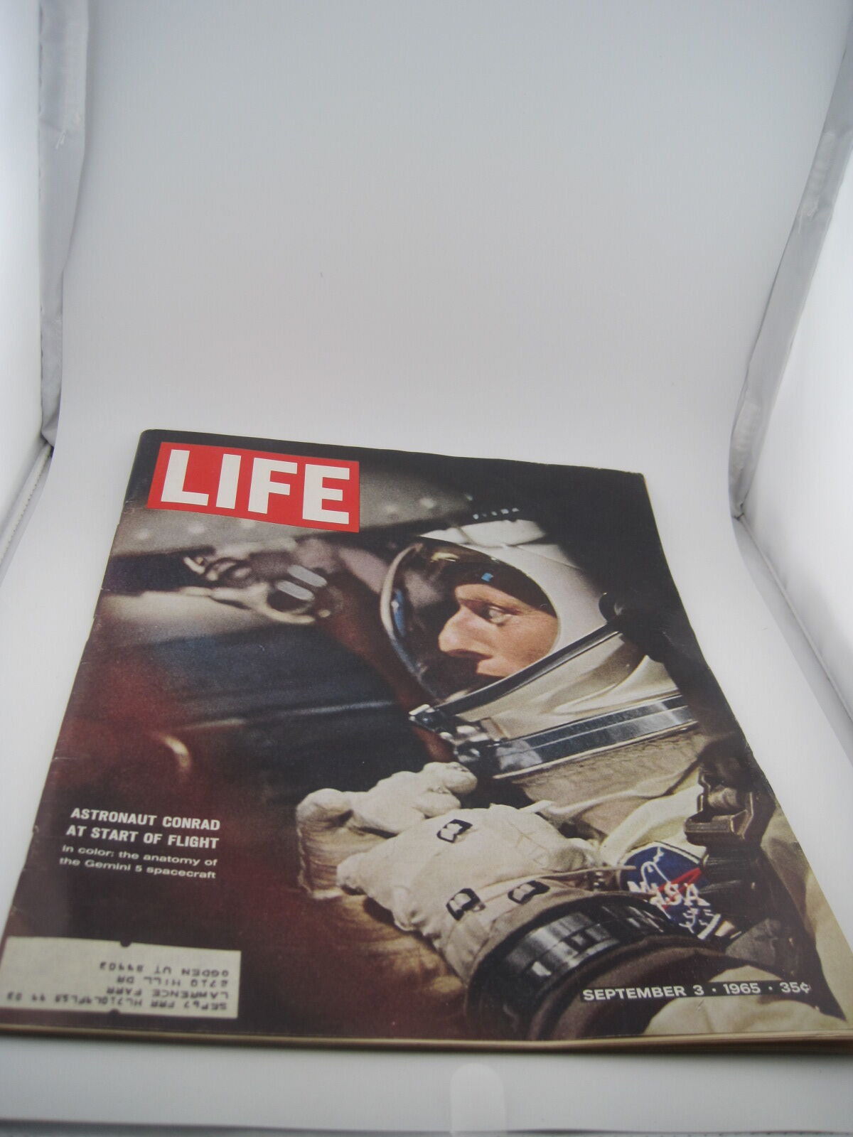 Vintage LIFE Magazine September 3 1965 - Astronaut Conrad At the Start of Flight