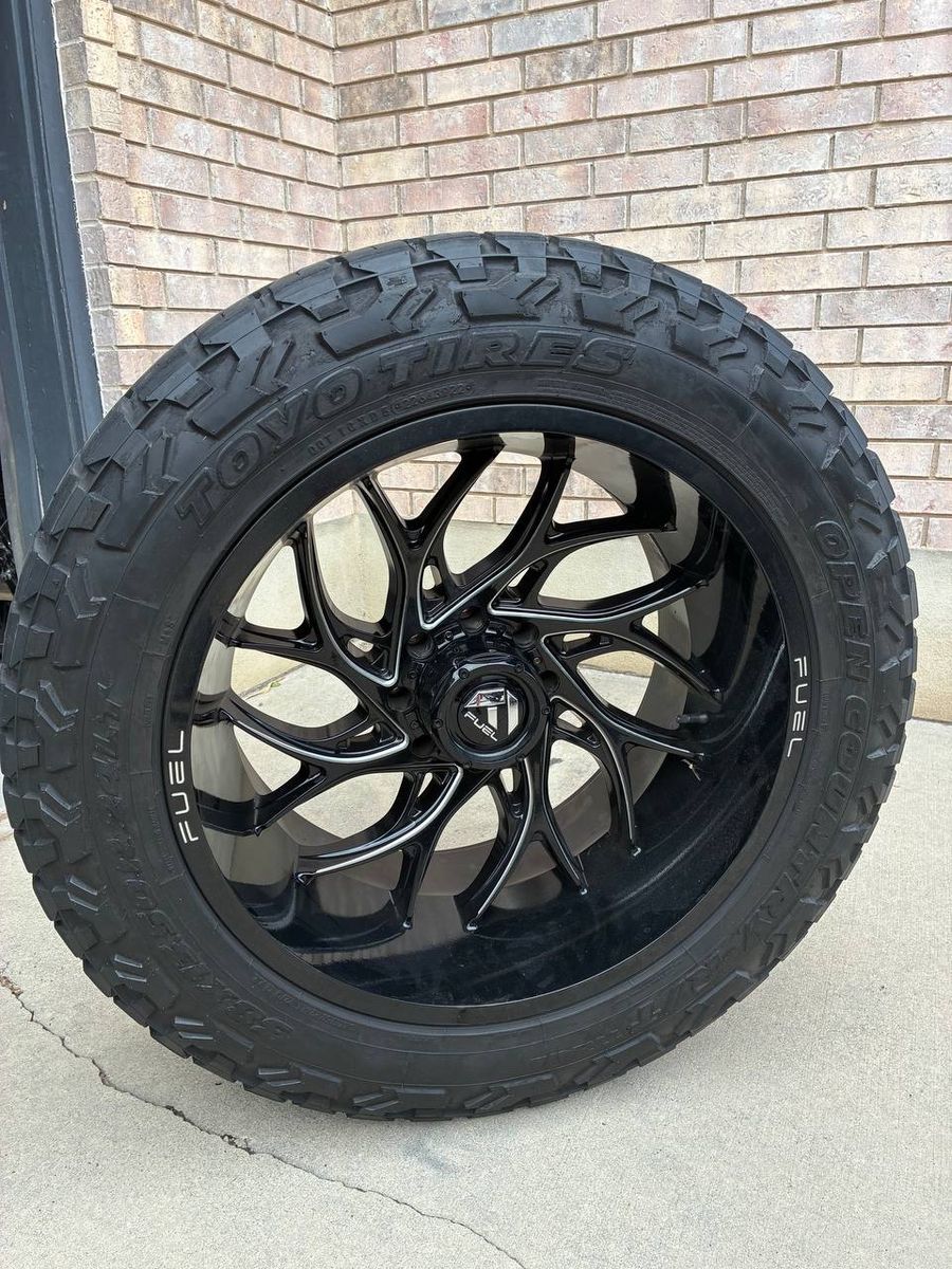 Set of 4 Fuel Runner 8x170 Wheels with Toyo Open Country 38x13.50R24LT Tires